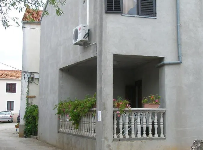 Gostinjska kuća Marija *